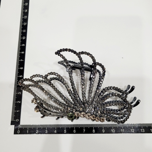 Brand New Titanium Black Butterfly Rhinestone Hair Claw Clip - Picture 8 of 8